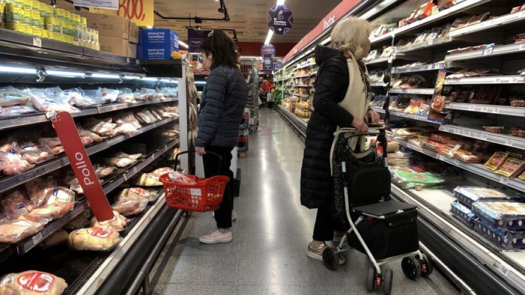 Argentina: la clase media se empobrece por el azote de la inflación