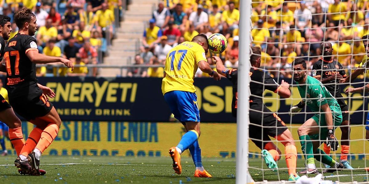 Así está la clasificación de LaLiga tras el triunfo del Cádiz ante el Valencia