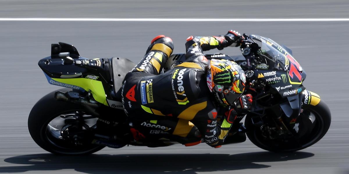 Bezzecchi se lleva una locura de carrera en Le Mans que acabaron solo ¡13 pilotos!