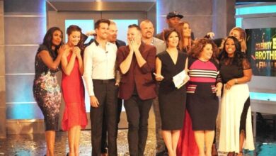 Celebrity Big Brother Season 1 Cast with host Julie Chen