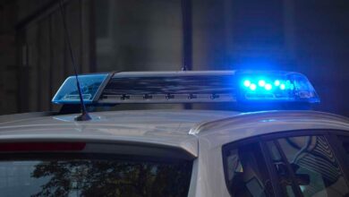 Chiapas: Policías roban a hombre inconsciente y son captados en video