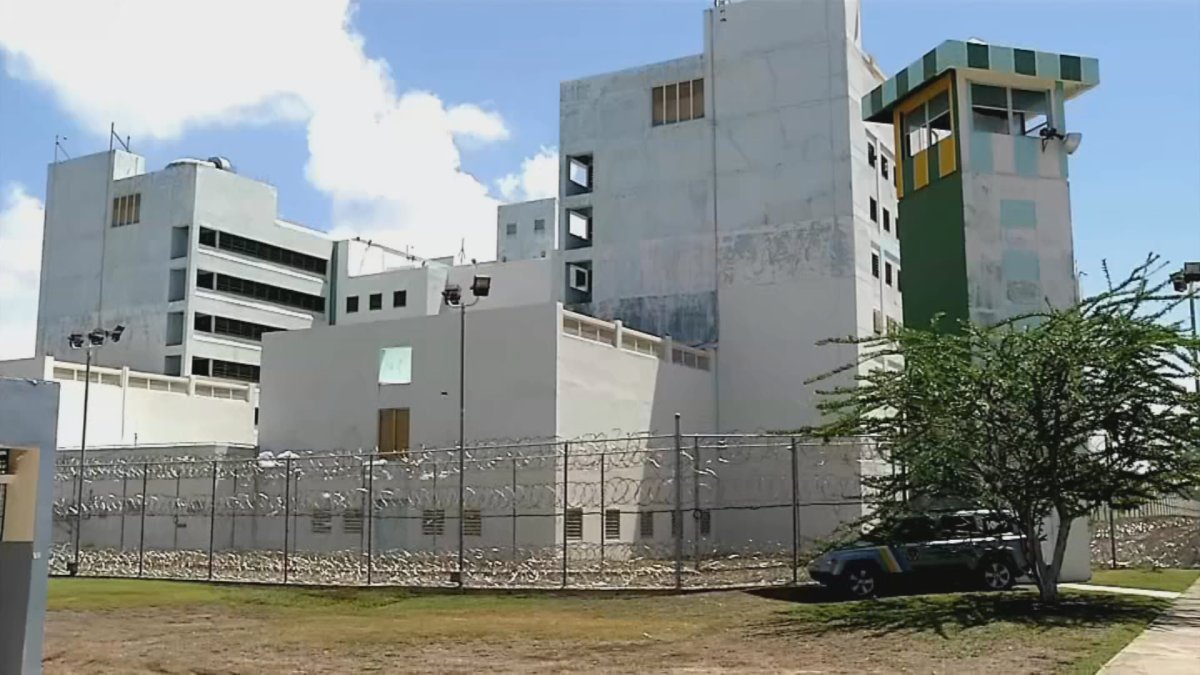 Confinado que intentó mutilarse los genitales recibirá tratamiento psicológico