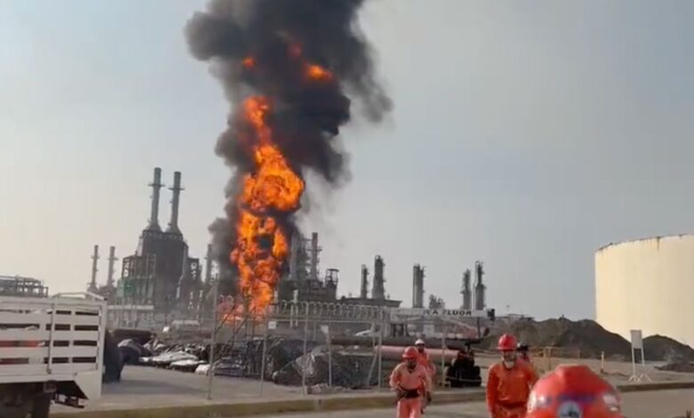 Controlan incendio en refinería de Pemex en Salina Cruz