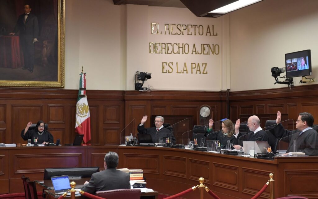 Corte invalida el "decretazo" que reservaba información de megaobras de AMLO