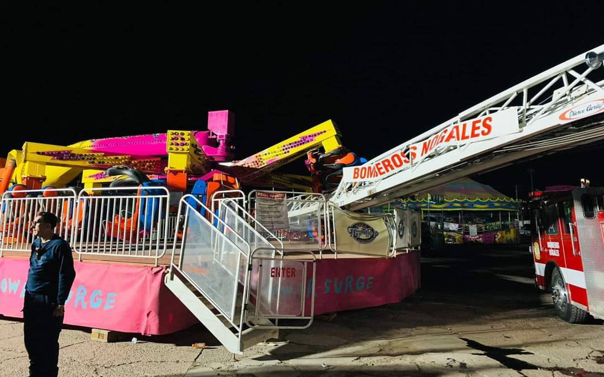 Desplome de juego mecánico en Nogales deja tres heridos