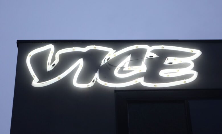 Después de una carrera de 29 años, Vice se declara en bancarrota