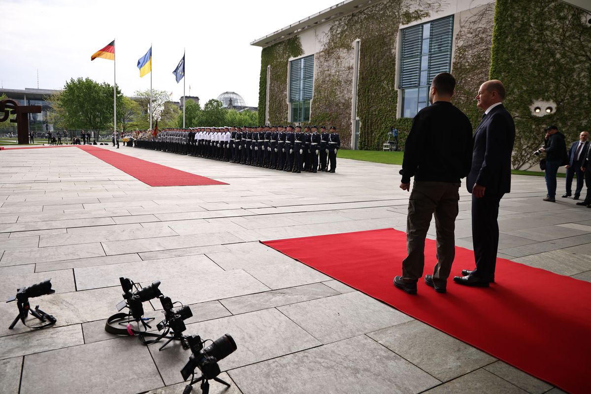 Documentos del Pentágono revelan que Zelenski quiere intensificar los ataques en suelo ruso