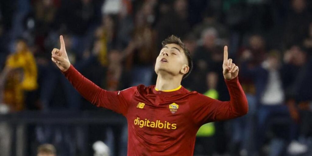 Dybala entrena con el grupo antes de partir a Budapest