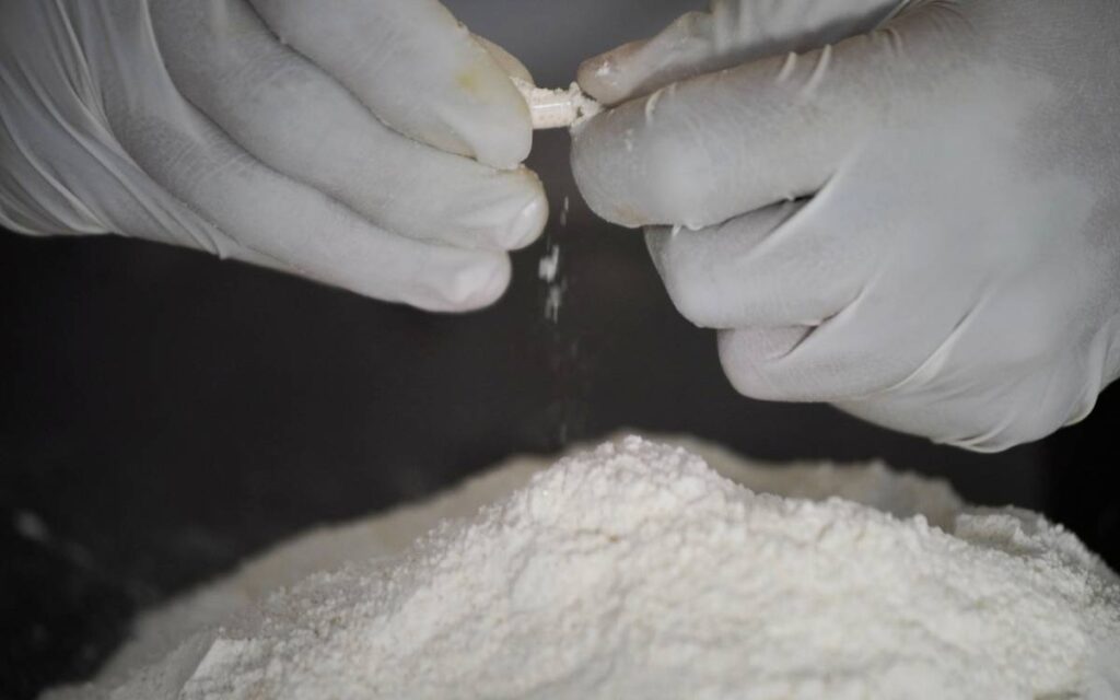 EU acusa a China de permitir el envío de precursores de fentanilo a México