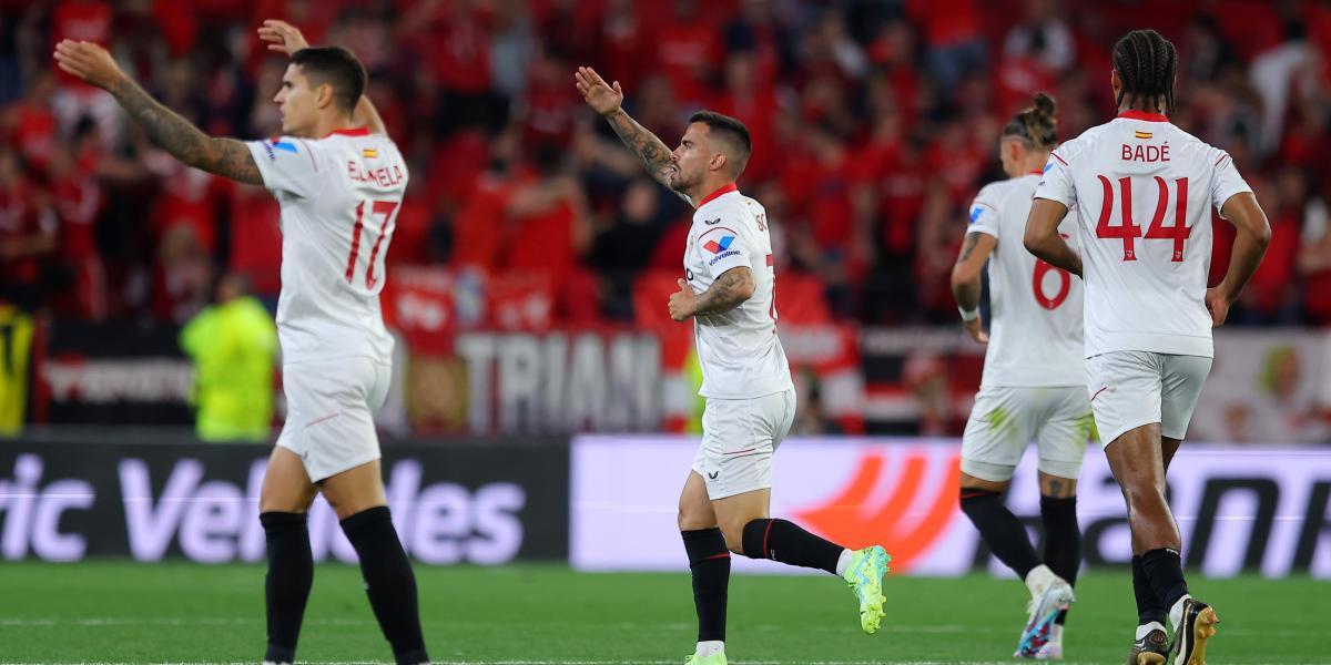 Ebrio y drogado tras la victoria del Sevilla, se estrella contra una comisaría