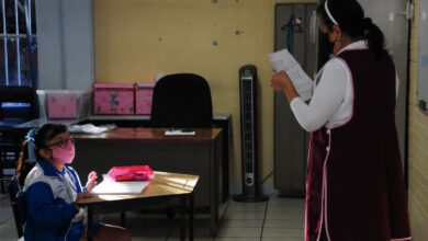 El 70% de los maestros gana entre dos y cinco salarios mínimos: Inegi