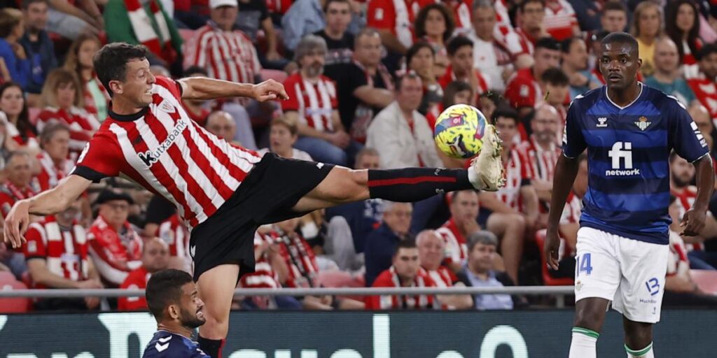 El Athletic, entre mantener o variar la idea en la media