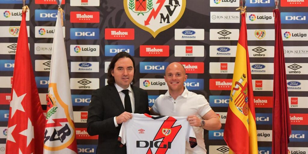 El Rayo 'ata' a su jugador emblema