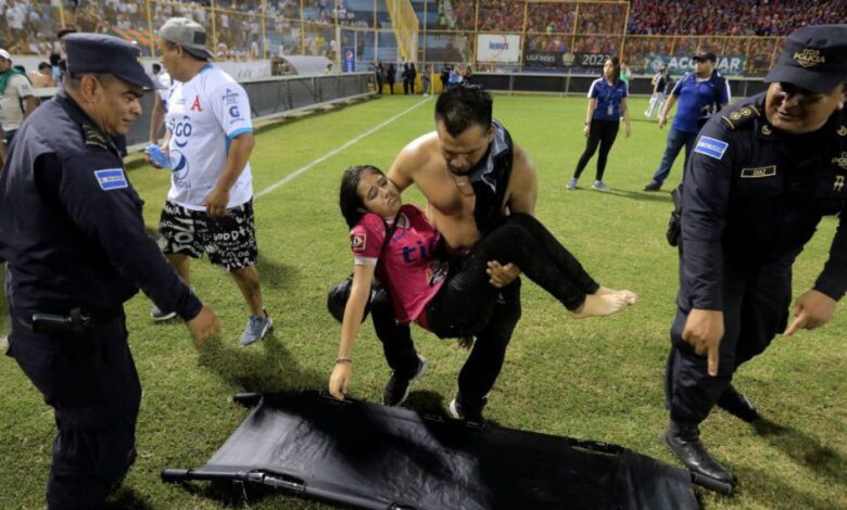 El Salvador: detienen al presidente del club tras la estampida humana que dejó 12 muertos