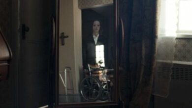 El actor Taissa de Yellowjackets se burla del misterio del hombre sin ojos