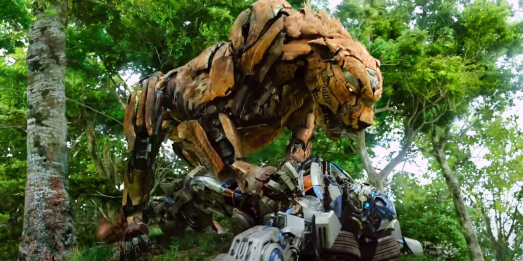Cheetor attacking Mirage in Transformers Rise of the Beasts