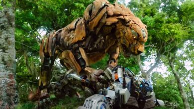 Cheetor attacking Mirage in Transformers Rise of the Beasts