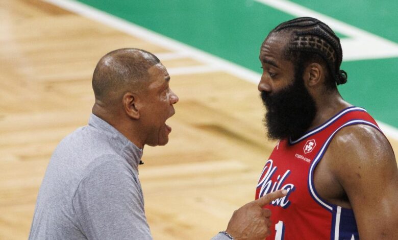 El curioso truco de Doc Rivers para inspirar a James Harden