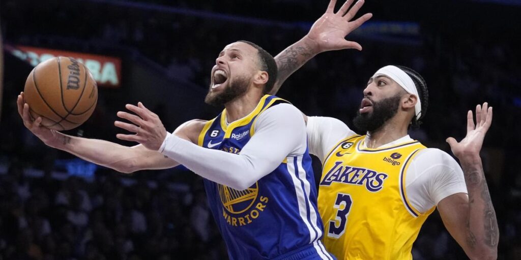 El hilarante truco de los Lakers para ganar: ¡se disfrazan de jugadores de los Warriors!
