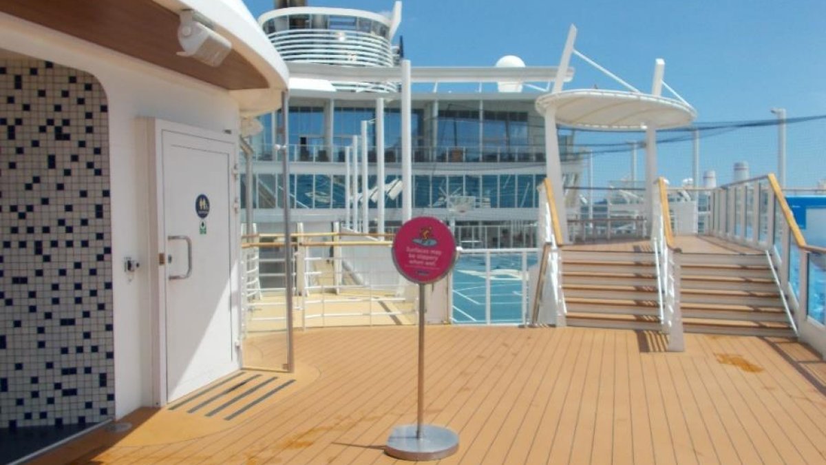 Encuentran cámara oculta en baño de un crucero de Royal Caribbean
