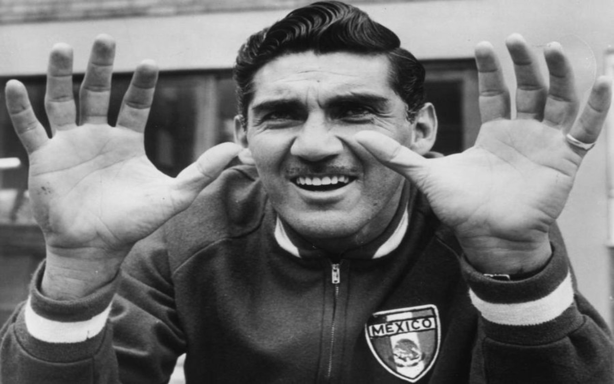 Enluta Antonio “La Tota” Carbajal al futbol mexicano | Video