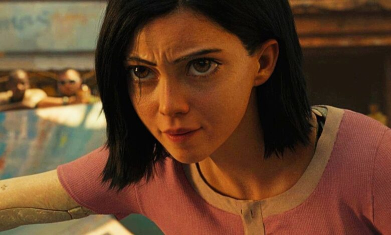Alita looking determined in Alita Battle Angel