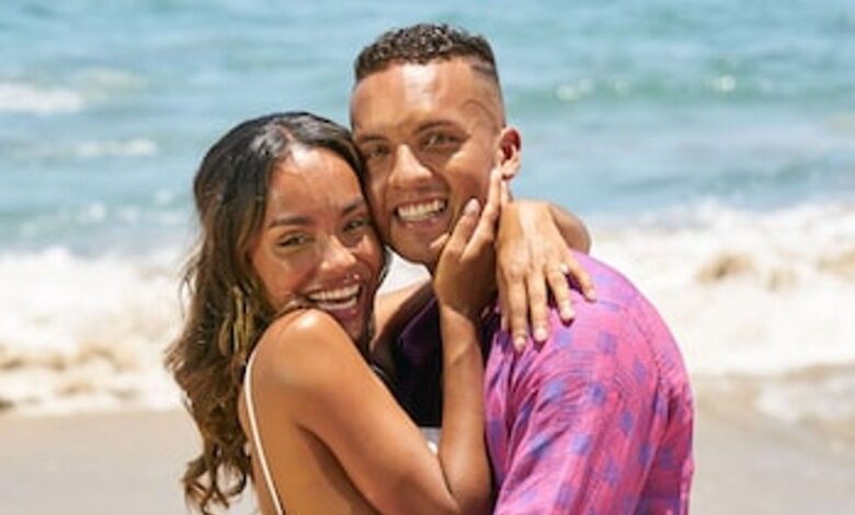 Serene Russell and Brandon Jones on Bachelor in Paradise on the beach