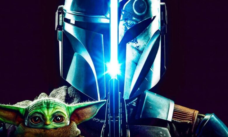 Mandalorian and Darksaber in Star Wars