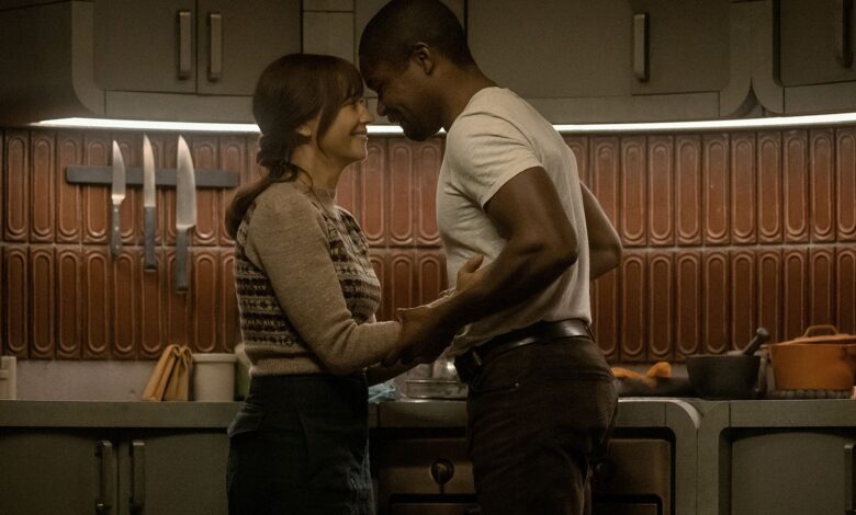 Rashida Jones & David Oyelowo in Silo 101