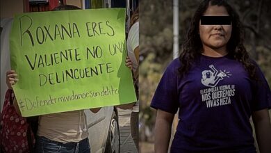 Feministas de Oaxaca protestan para exigir la libertad de Roxana