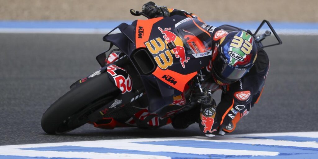 Festival KTM en el Sprint con triunfo de Binder, Miller 3º y Pedrosa 6º