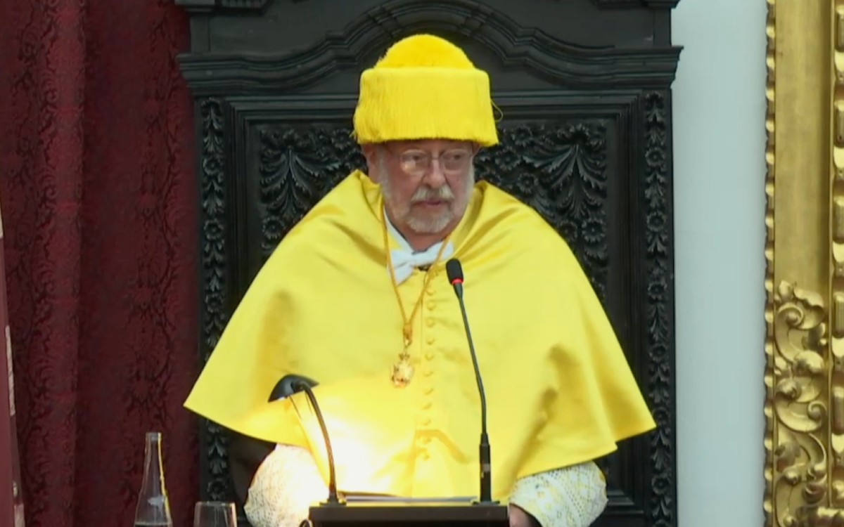 Graue recibe doctorado honoris causa por Universidad de Sevilla