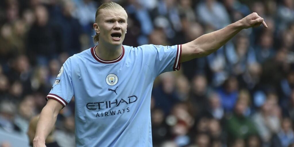 Haaland arrasa como mejor futbolista de Inglaterra