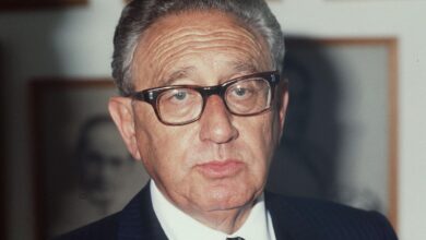 Henry Kissinger cumple 100 años agrandando un mito roto