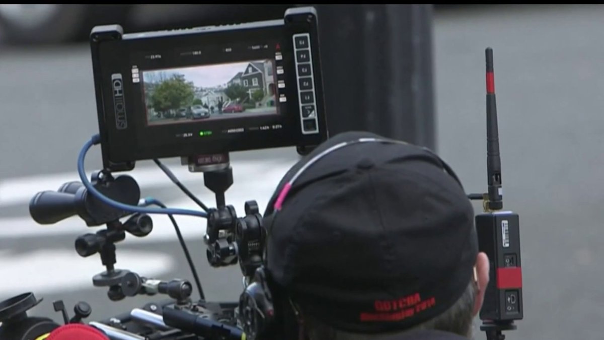 Hollywood se prepara para una posible huelga de escritores en medio de negociaciones