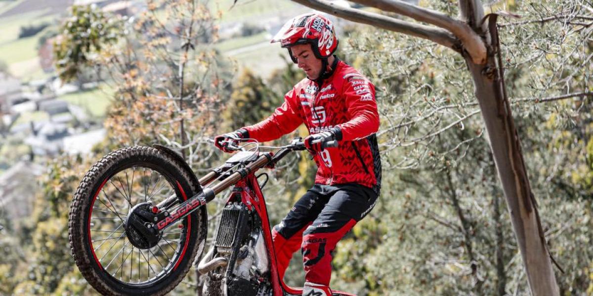 Jaime Busto le gana la partida a Toni Bou en el cierre del TrialGP en Japón
