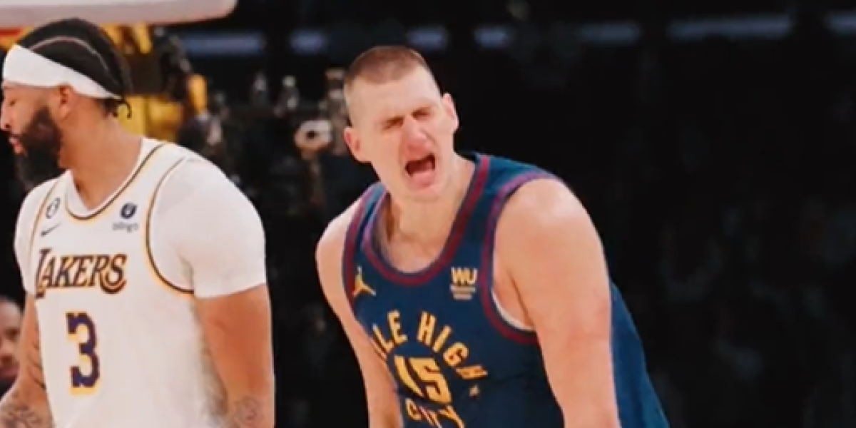 Jokic se ríe de LeBron y Davis con dos triples ortopédicos