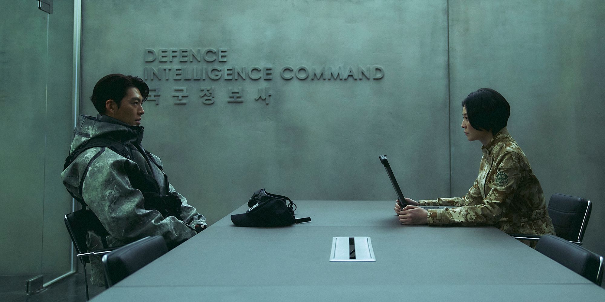 Kim Woobin sobre reunirse con Esom en Black Knight 13 años después de su debut