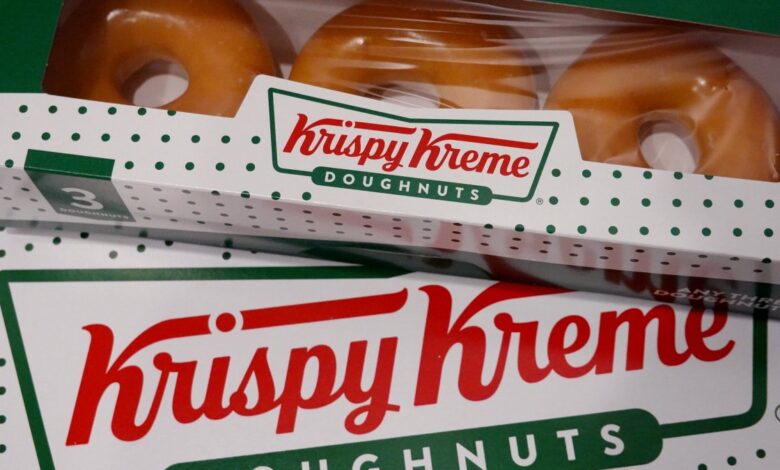 Krispy Kreme regala donas a los graduados de la Clase 2023