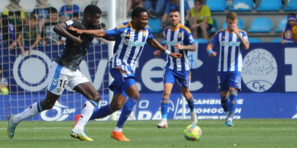 La Ponferradina demora su descenso, al que se acerca un poco más el Málaga