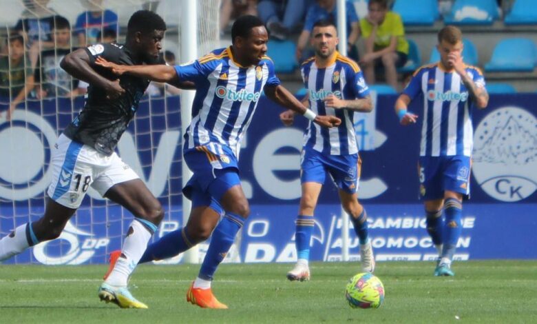 La Ponferradina demora su descenso, al que se acerca un poco más el Málaga