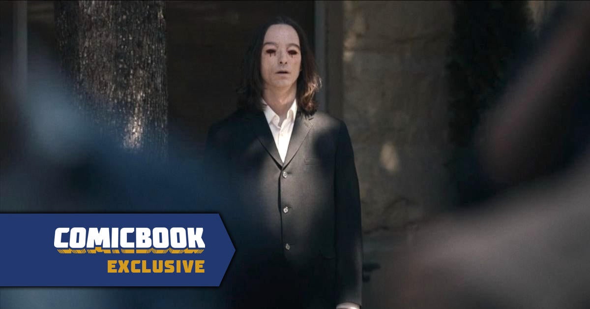 La estrella de Yellowjackets, Jasmin Savoy Brown, aborda la identidad del hombre sin ojos (exclusivo)