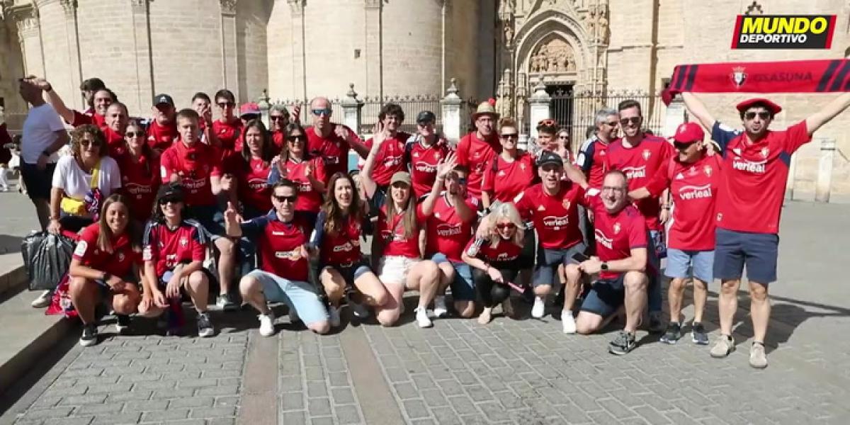 La plantilla de Osasuna da las gracias a su afición