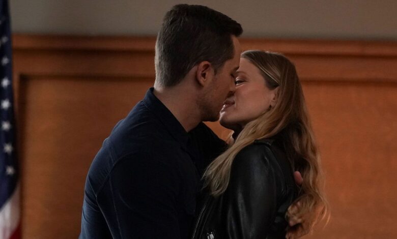 chicago pd halstead upton relationship