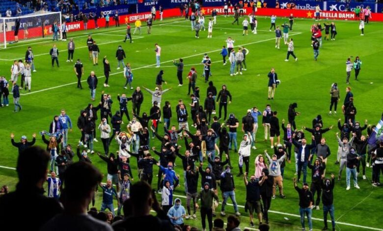 La versión de los Mossos sobre los altercados del derbi
