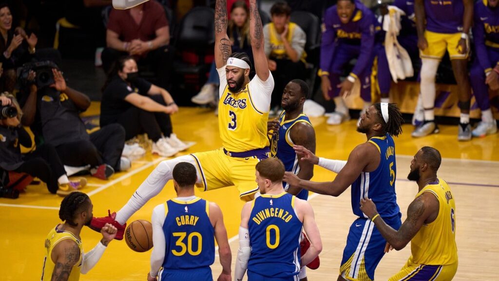 Lakers eliminan a Warriors y van a final del Oeste contra los Nuggets