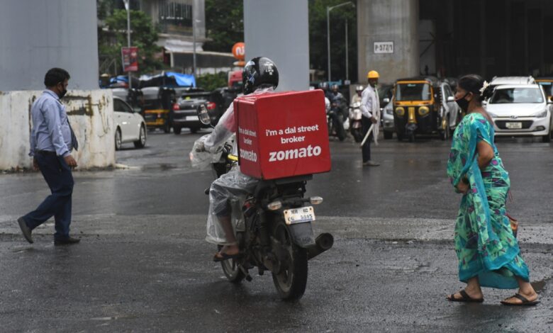 Las acciones de Zomato se desploman después de que Invesco redujera la valoración de su rival Swiggy