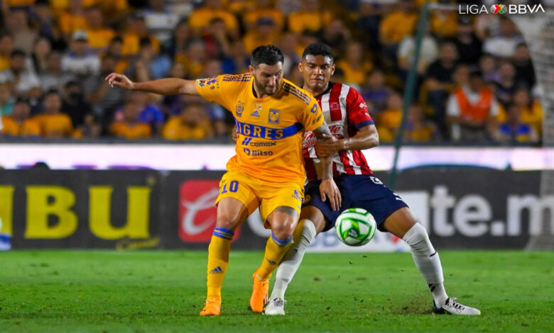 Liga MX: Salen Chivas indemnes del Estadio Universitario | Tuit