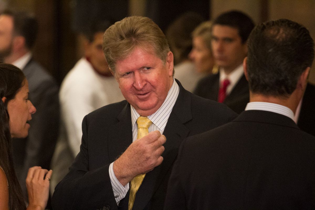 López Obrador avala que el ‘rey del cobre’ Germán Larrea compre Banamex