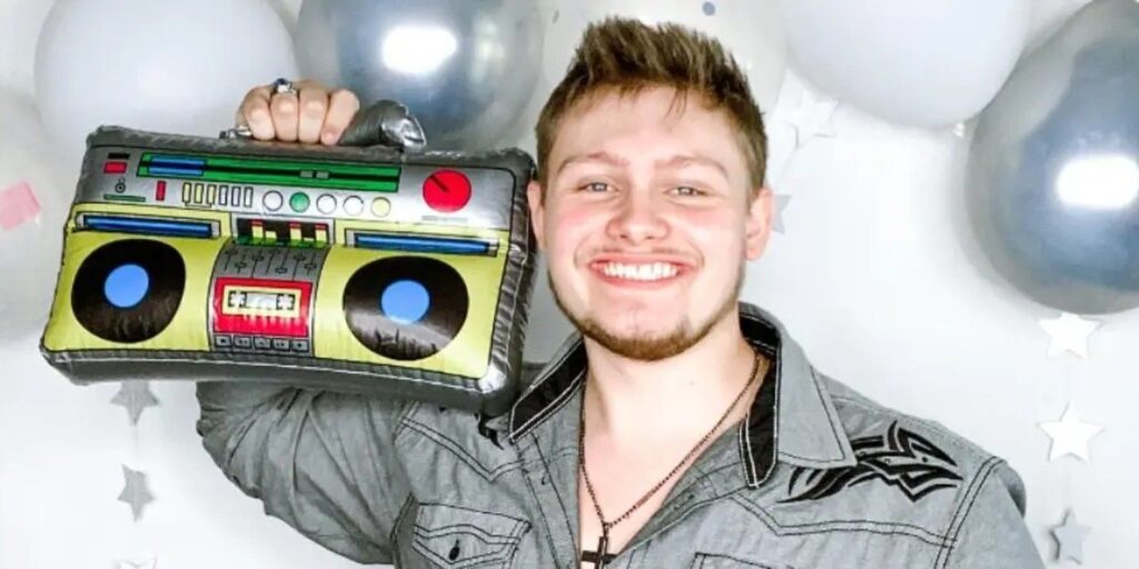 American Idol finalist Zachariah Smith